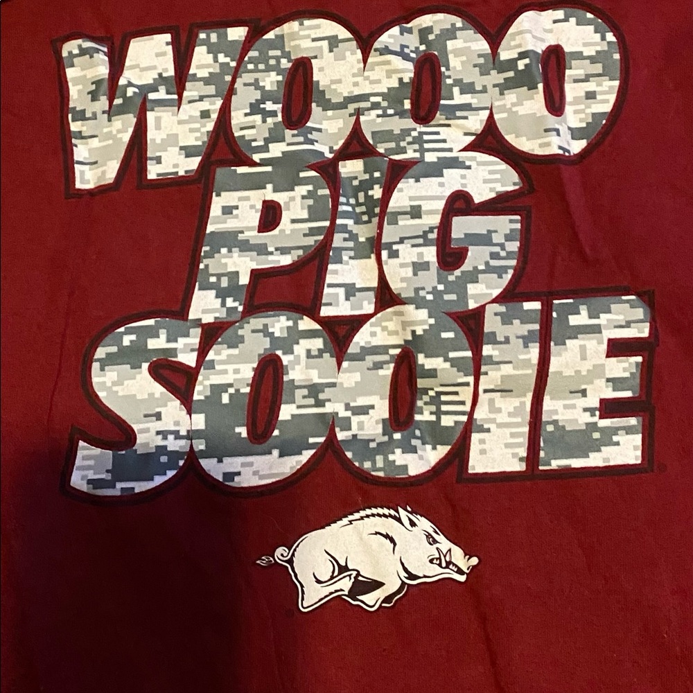 Arkansas Razorback long-sleeved (thin) tee - Picture 2 of 4